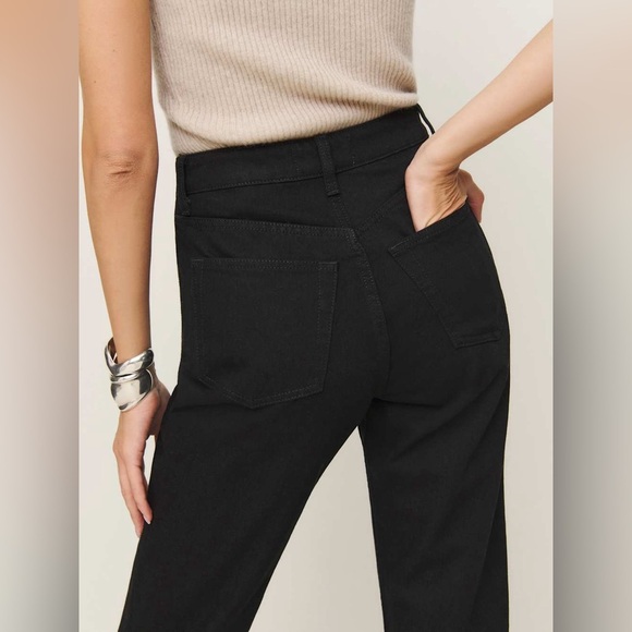 Cynthia High Rise Straight Jeans - Rigid Denim in Black | Size 31 - Picture 3 of 5